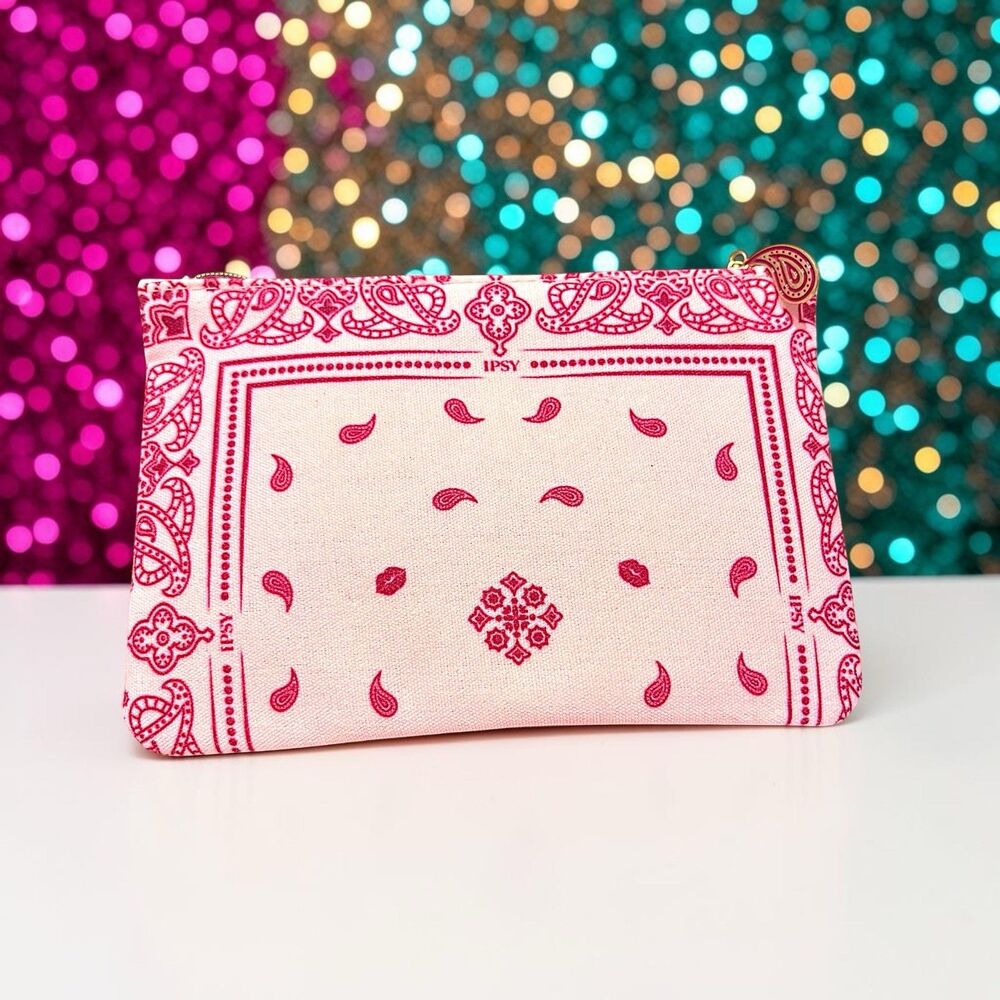 August 2026 Ipsy Glam Bag NWOT 5x7” - Bag only